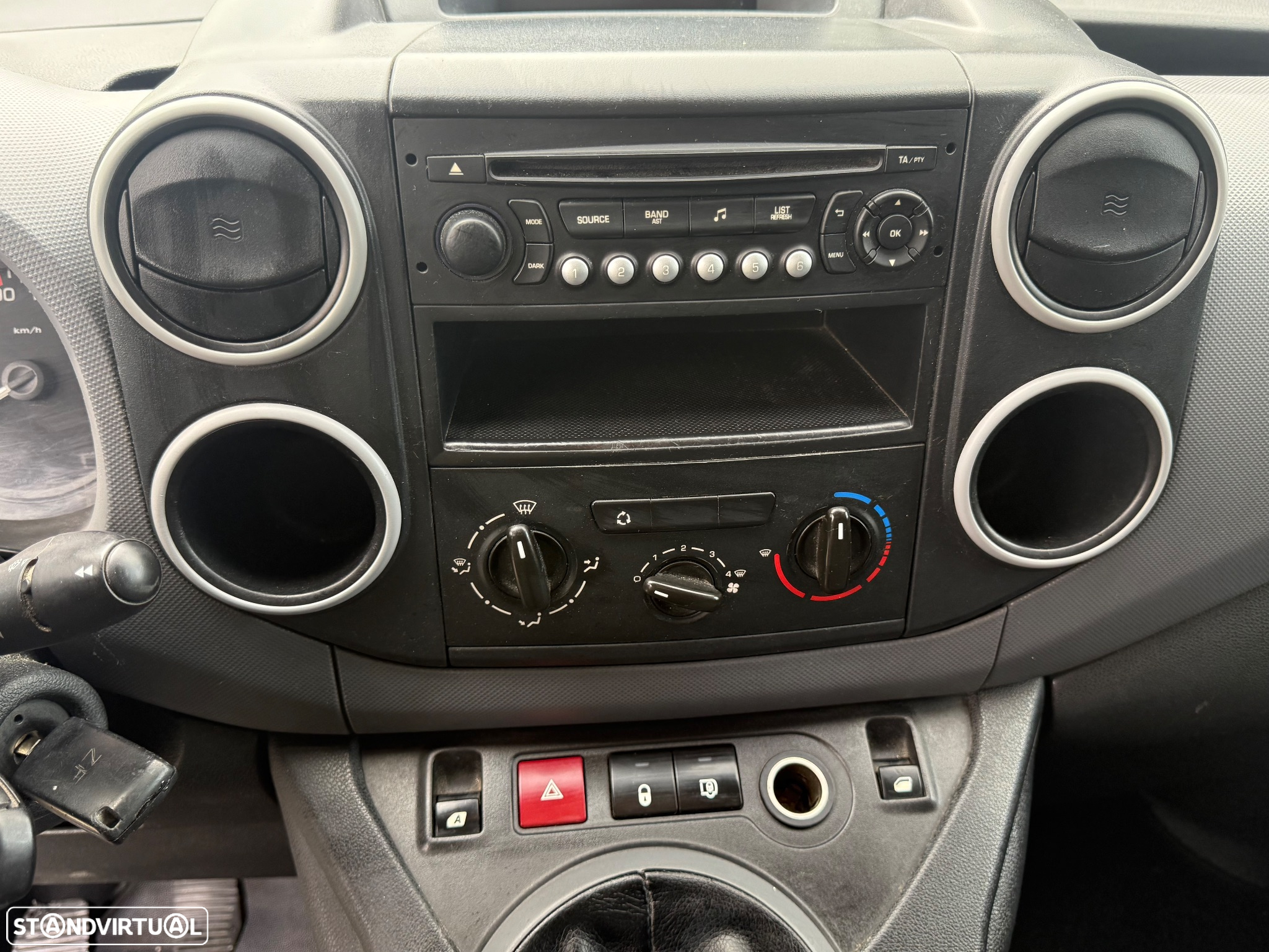 Citroën Berlingo 1.6 HDI 100 CV 3 LUGARES - 8