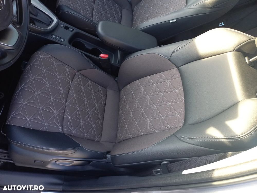 Toyota Yaris Cross 1.5 VVT-i HSD 4x2 Exclusive Elegant - 14