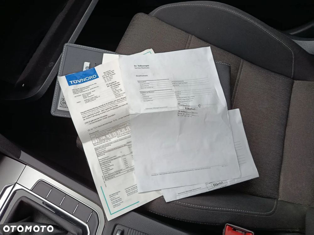 Volkswagen Passat 2.0 TDI SCR (BlueMotion Technology) DSG Comfortline - 16