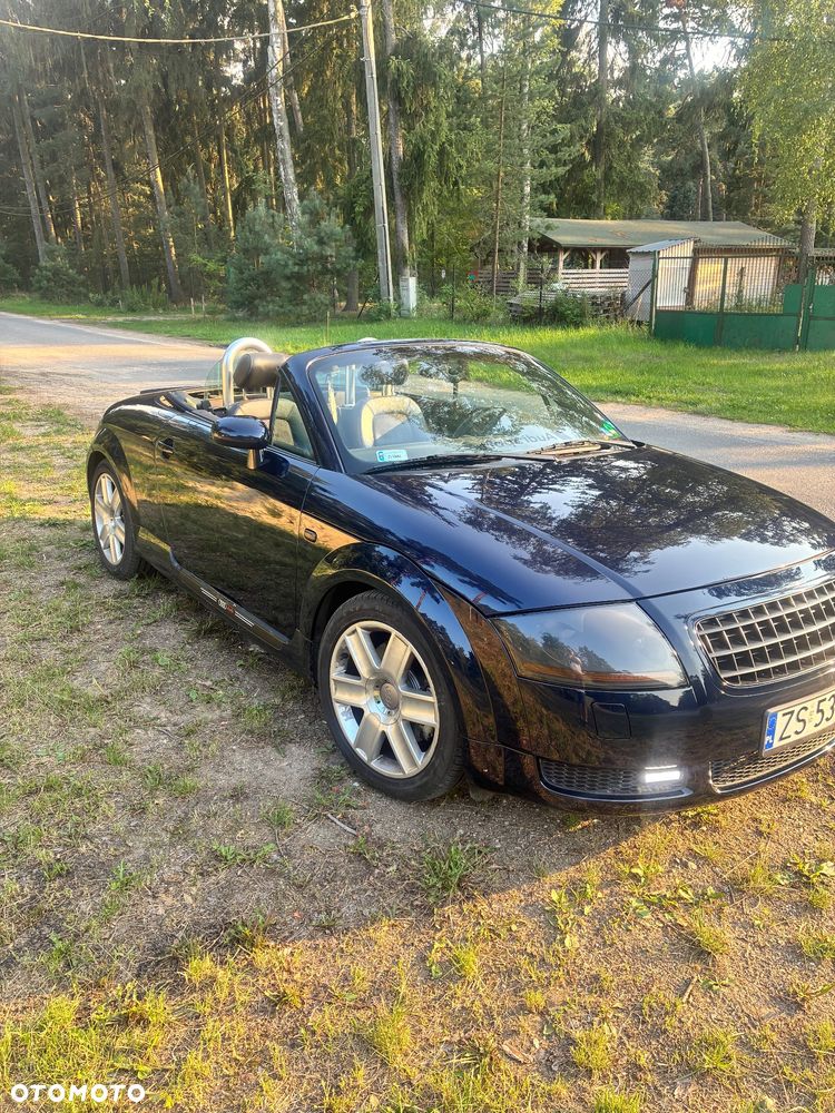 Audi TT Roadster - 4