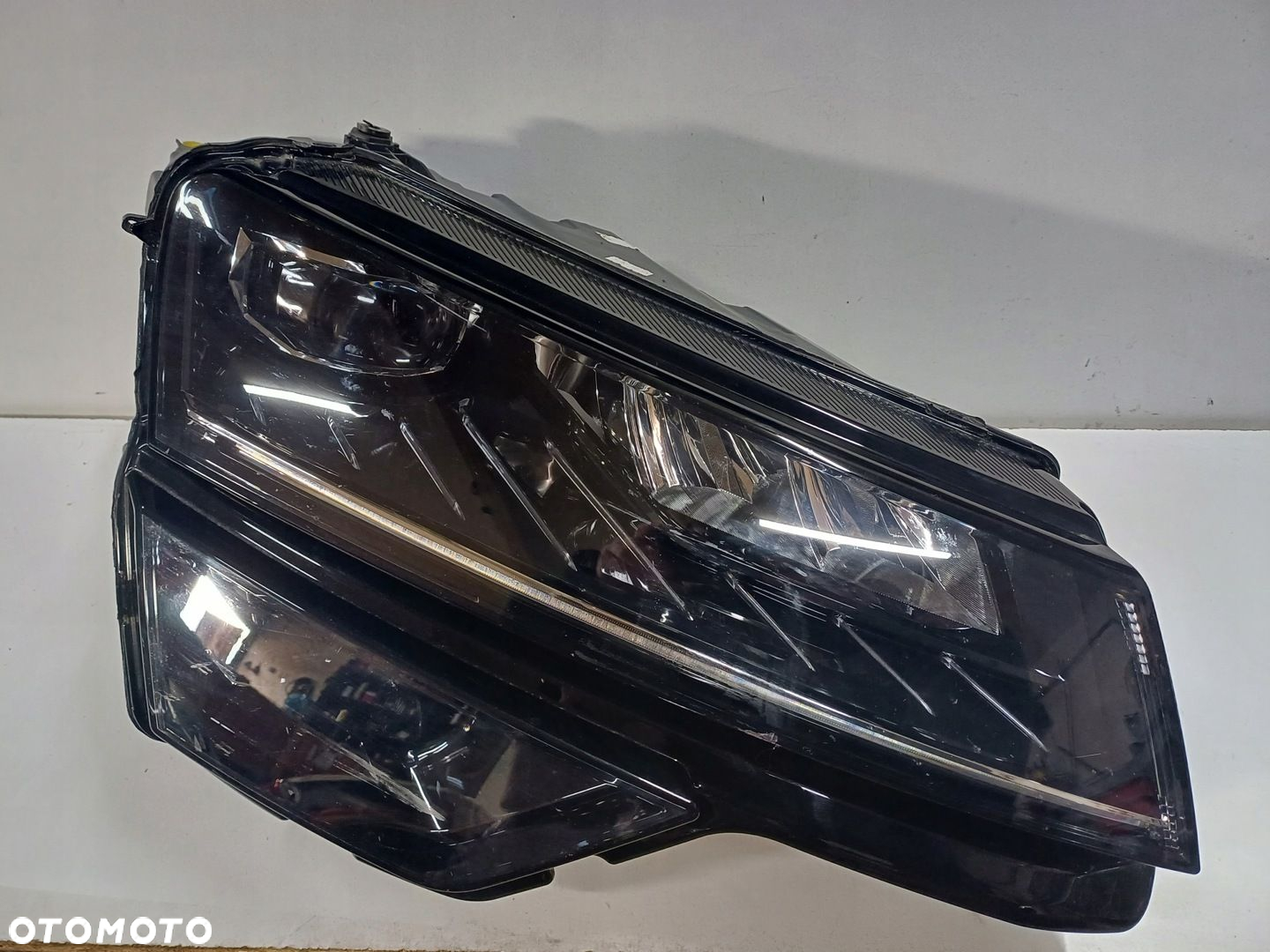 lampa prawy przod SKODA KAROQ 17- FULL LED EUROPA - 4