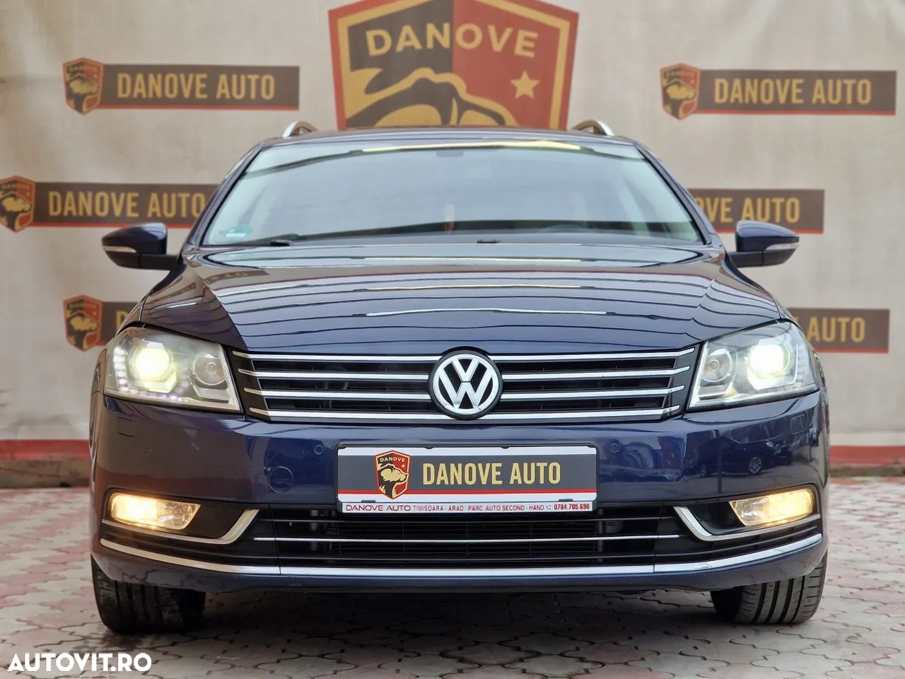 Volkswagen Passat Variant 2.0 Blue TDI DSG SCR Comfortline - 2