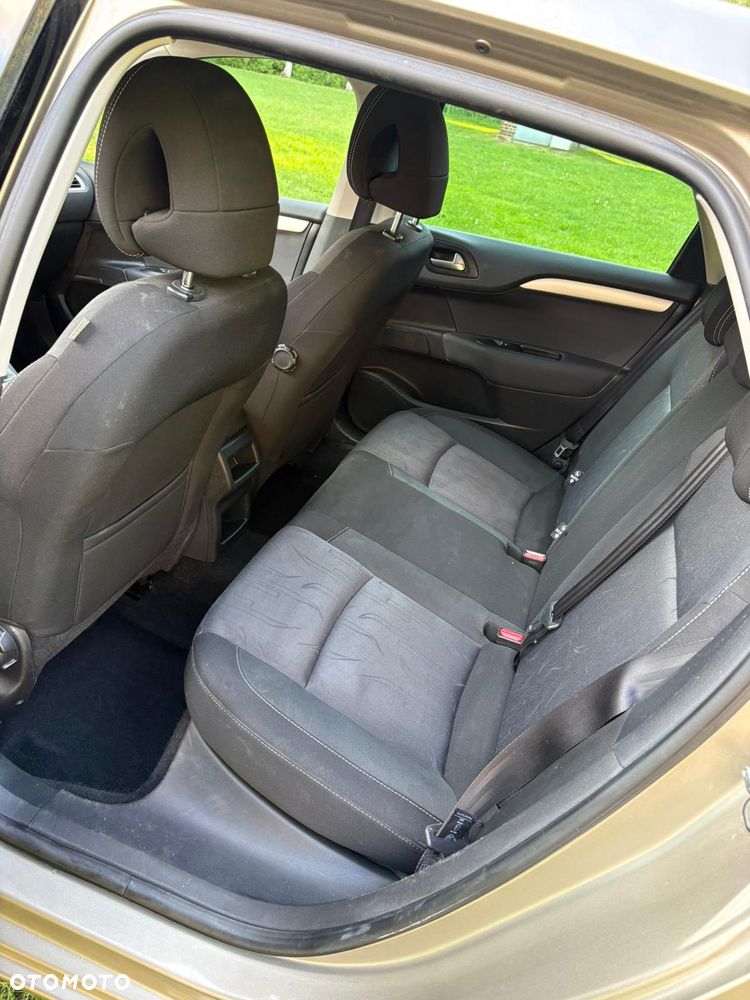 Citroën C4 1.6 HDi Exclusive - 5