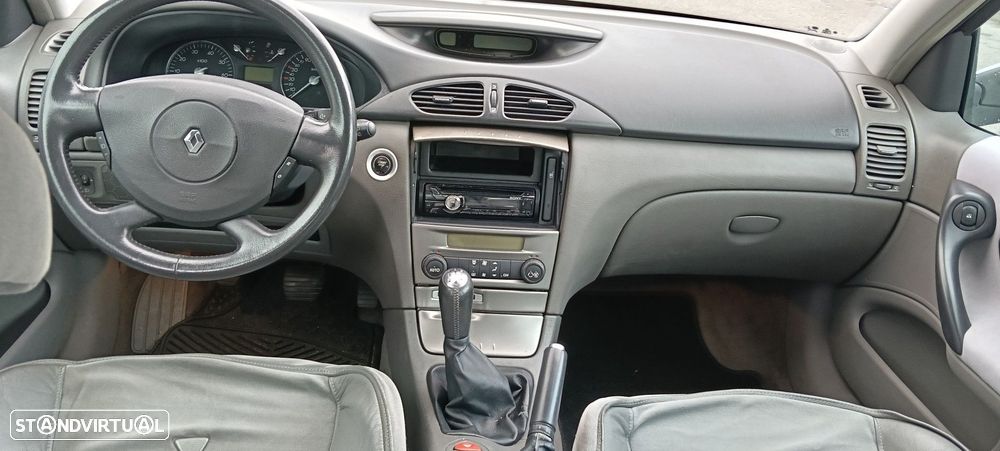 Renault Laguna 1.6 Privilège - 6