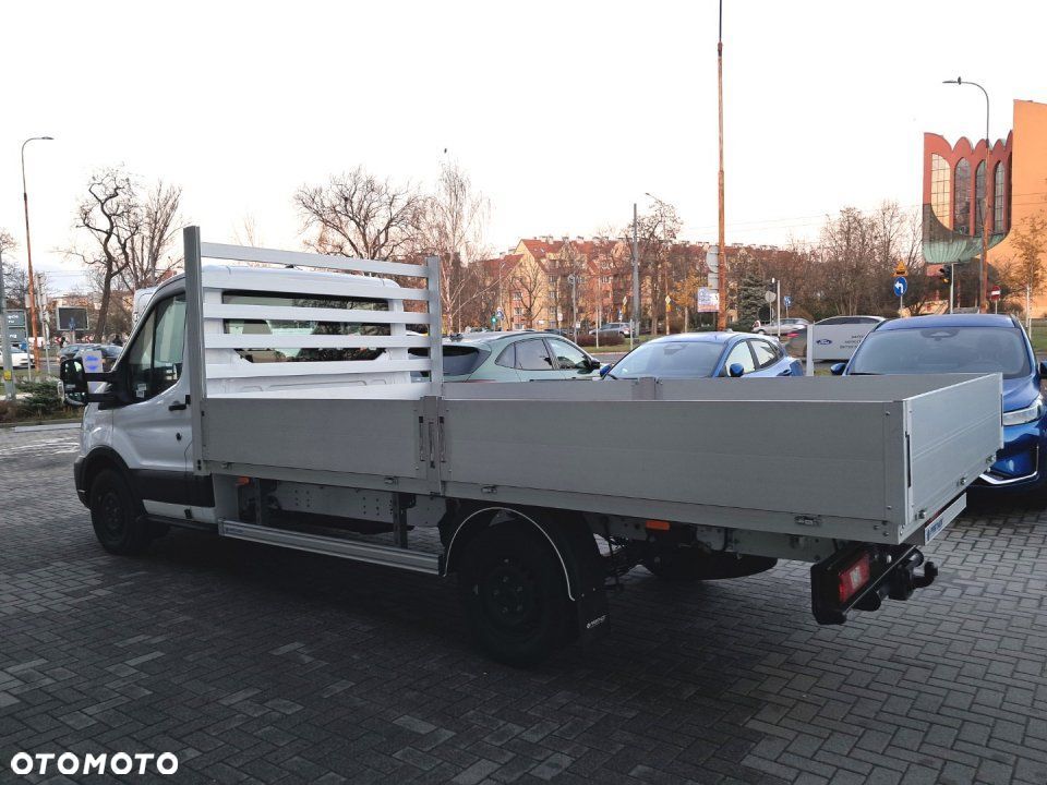 Ford Transit - 4