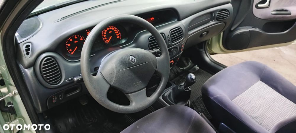 Renault Megane 1.4 Confort Privilege - 14