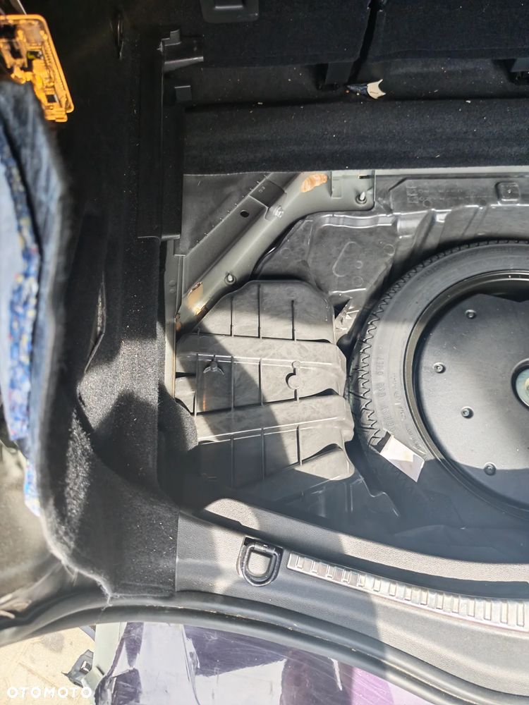 Renault Scenic - 36