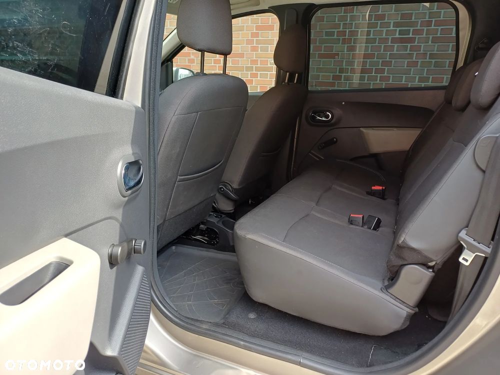 Dacia Lodgy 1.6 SCe Laureate S&S - 10