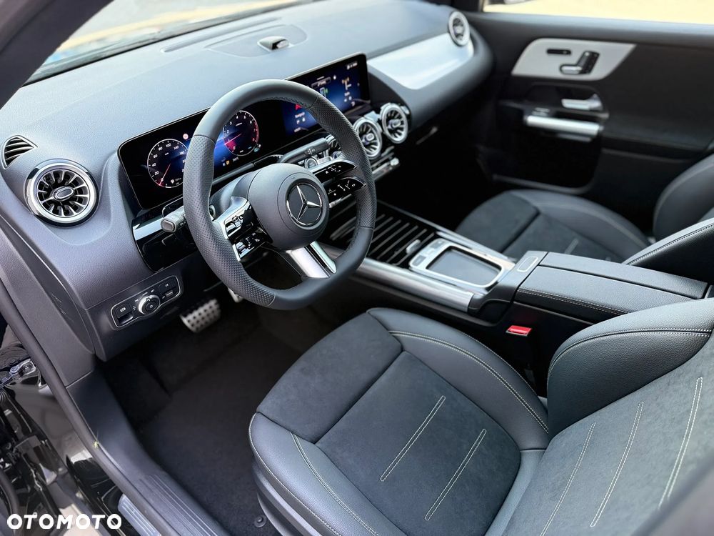 Mercedes-Benz GLA - 19