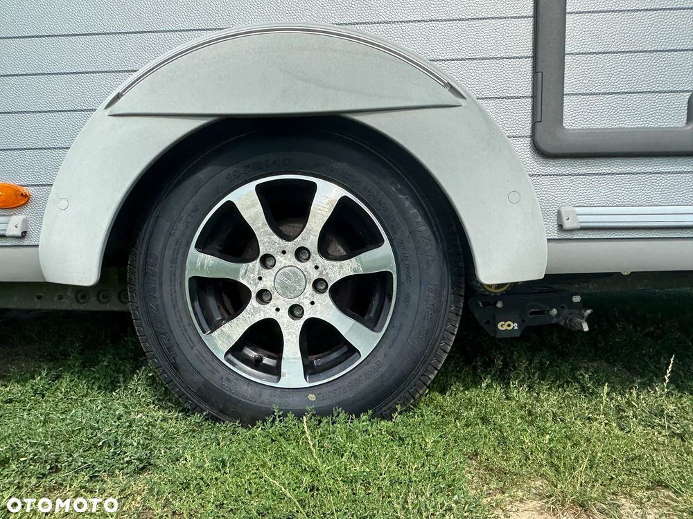 Burstner AVERSO 510 TK PLUS z klimą, napędem i przedsionkiem- 7 os. - 13