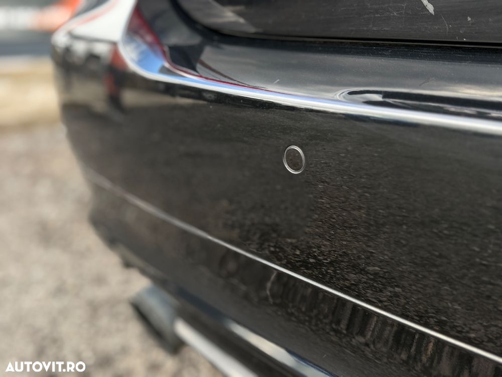 BMW Seria 3 318d DPF Touring Edition Exclusive - 26