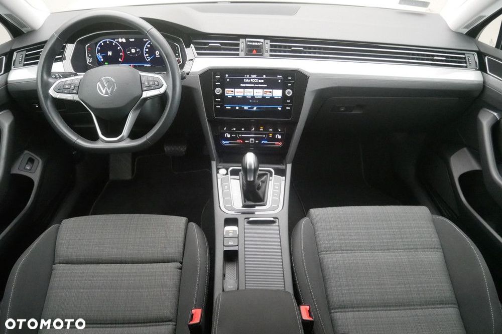 Volkswagen Passat 2.0 TSI Business DSG - 8