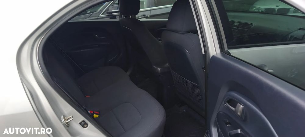 Kia Rio 1.4 CRDI Platinum Edition - 7