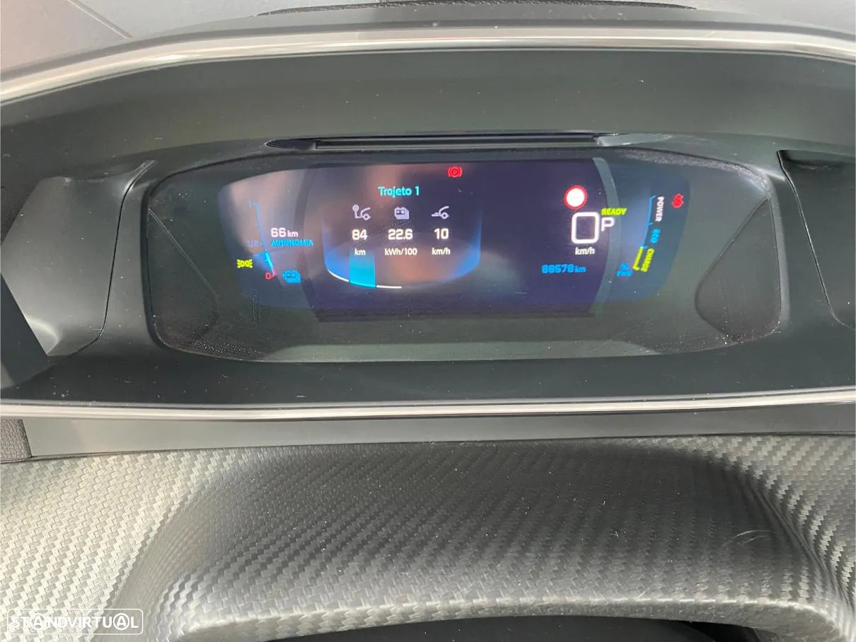 Peugeot e-2008 50 kWh GT Pack - 58