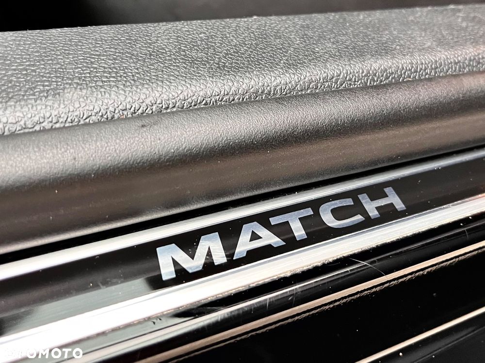 Volkswagen Golf 2.0 TDI DPF MATCH - 12