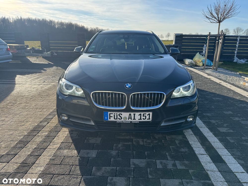 BMW Seria 5 520d xDrive Luxury Line - 2