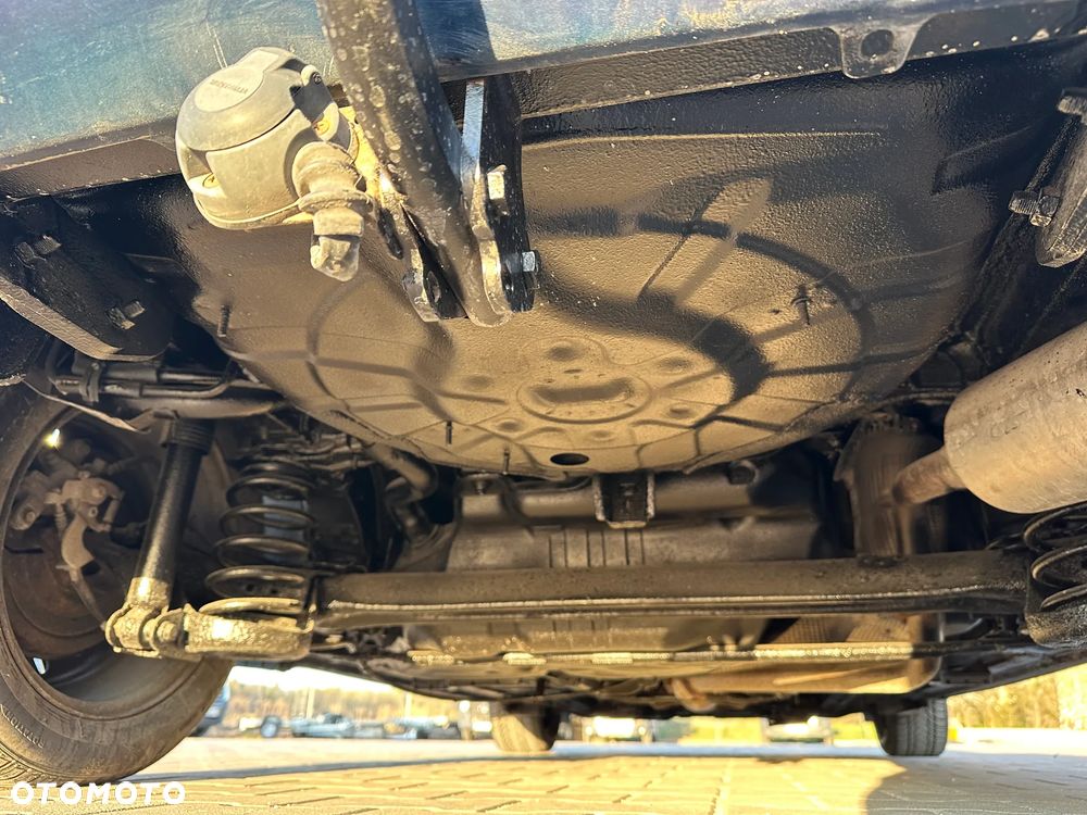 Toyota Auris 1.4 VVT-i Sol - 36