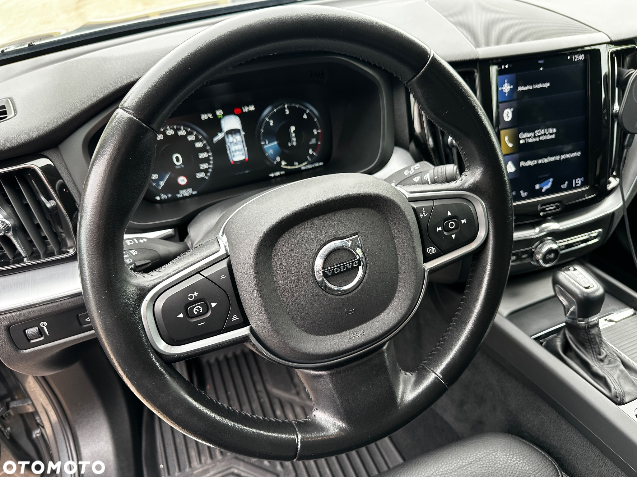 Volvo XC 60 D4 Geartronic Momentum - 24