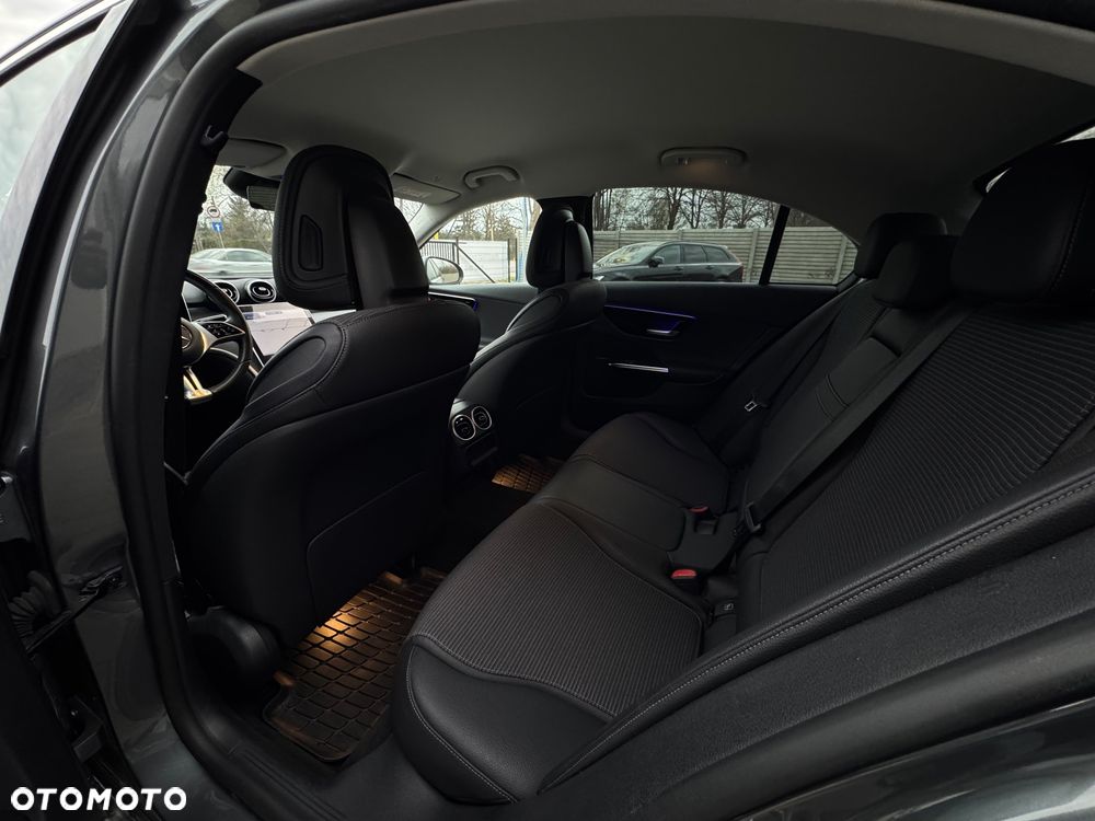 Mercedes-Benz Klasa C 220 d 9G-TRONIC - 20