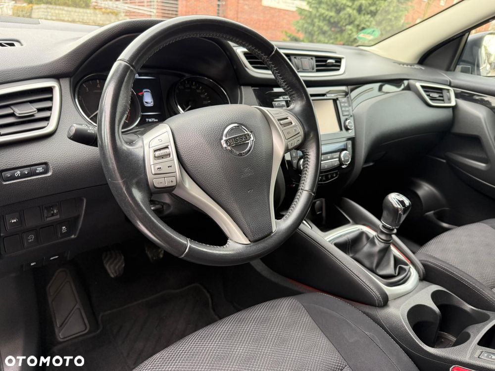 Nissan Qashqai 1.2 DIG-T N-Connecta EU6 - 13
