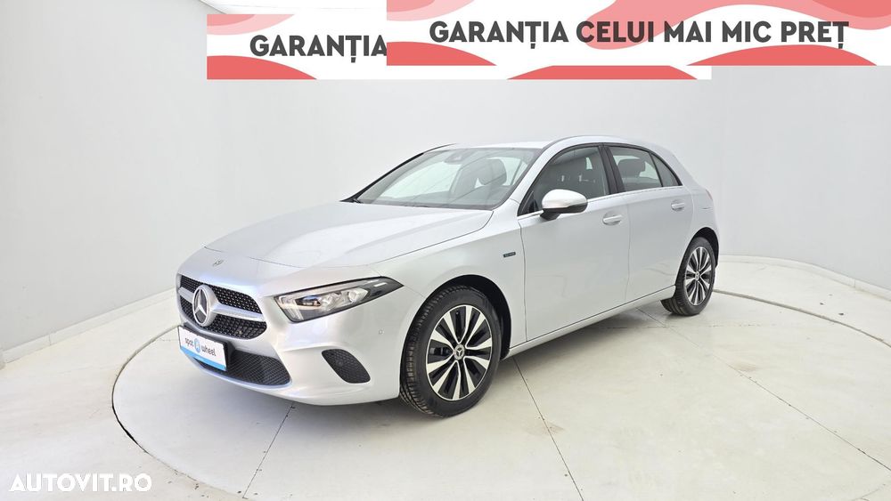 Mercedes-Benz A - 1