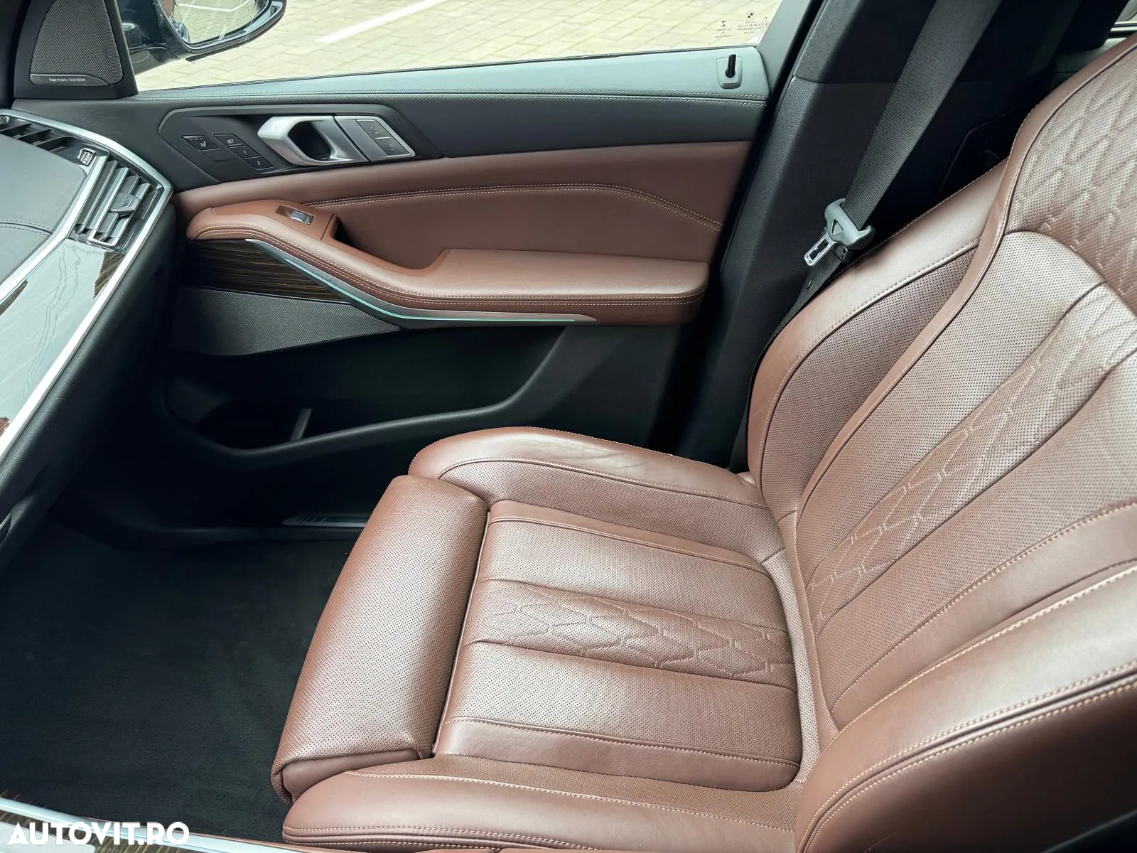 BMW X7 xDrive40i - 11