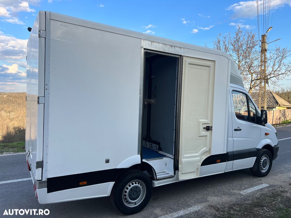 Mercedes-Benz Sprinter - 14