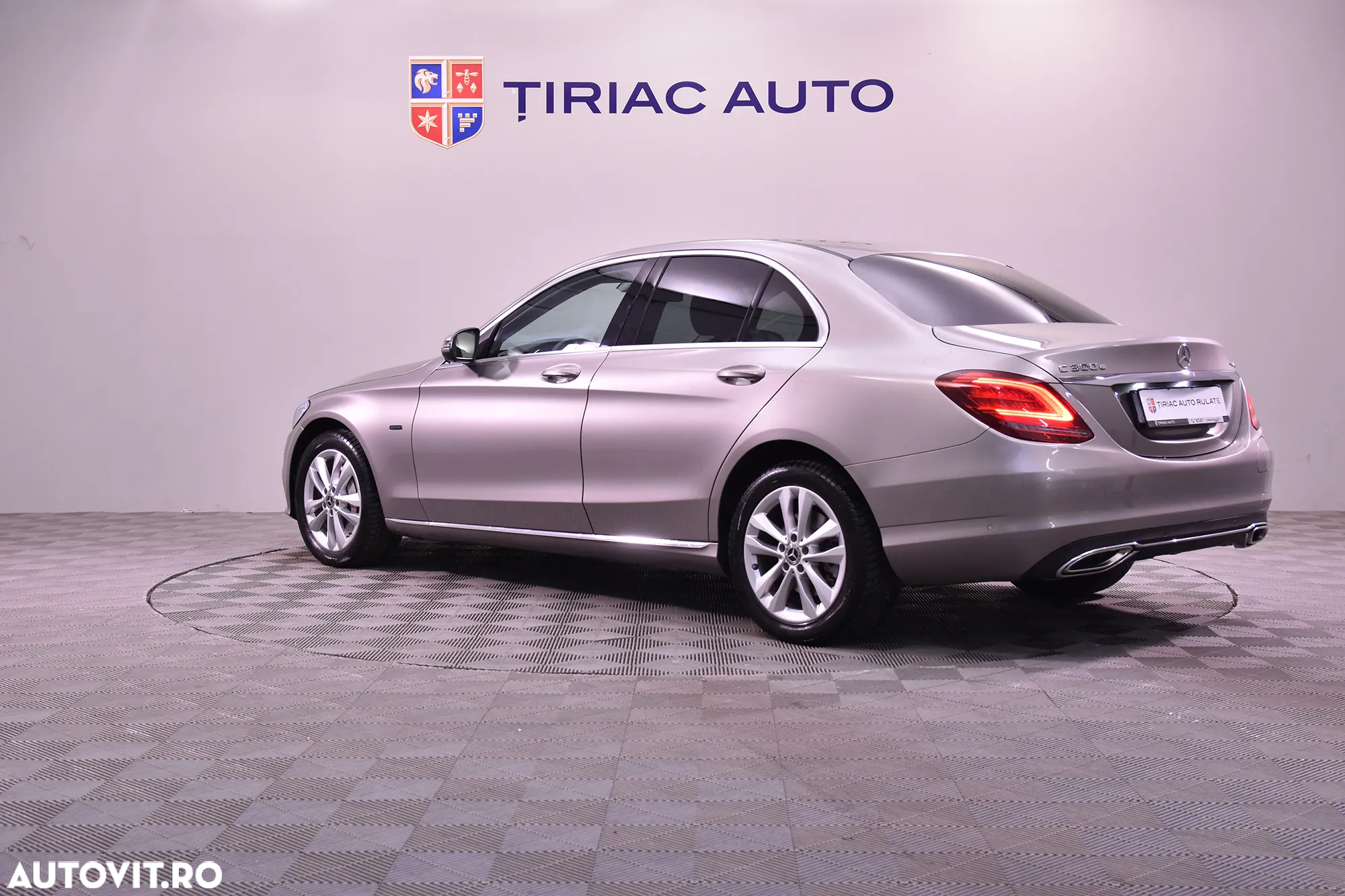 Mercedes-Benz C 300 e 4MATIC Aut. - 3