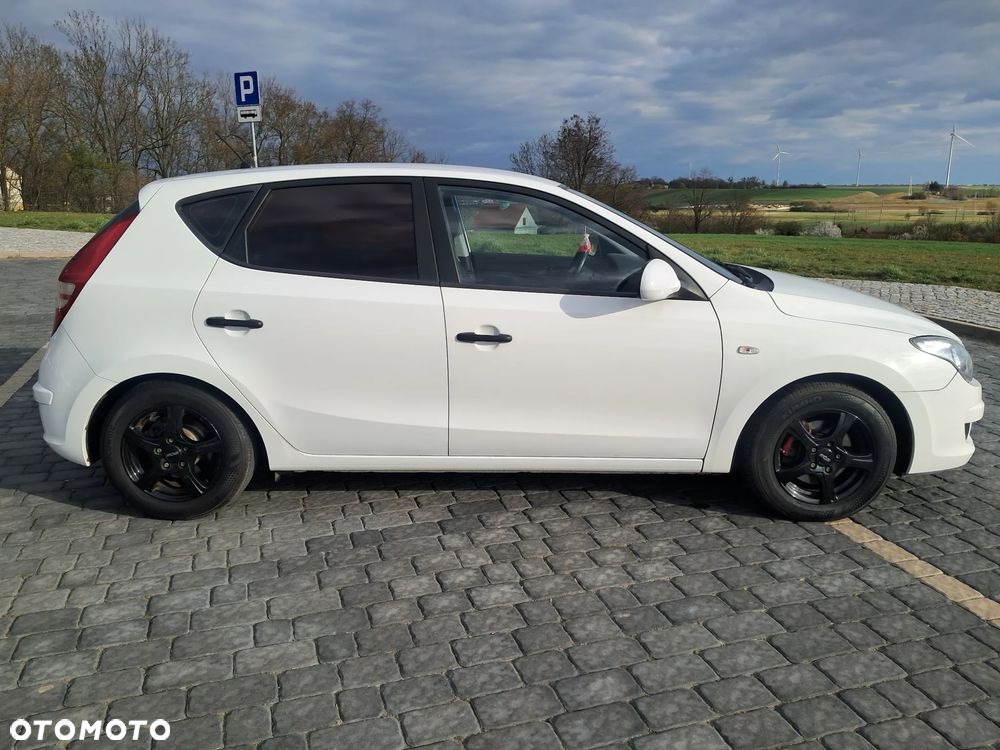 Hyundai i30 1.4 Blue Classic - 9