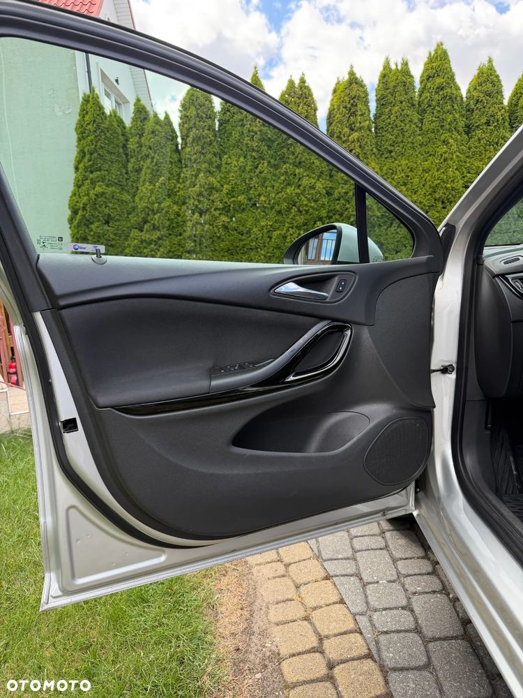 Opel Astra 1.6 CDTI Dynamic - 11
