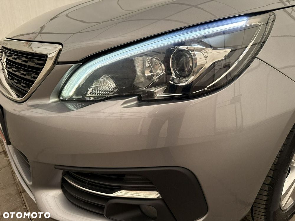 Peugeot 308 - 28