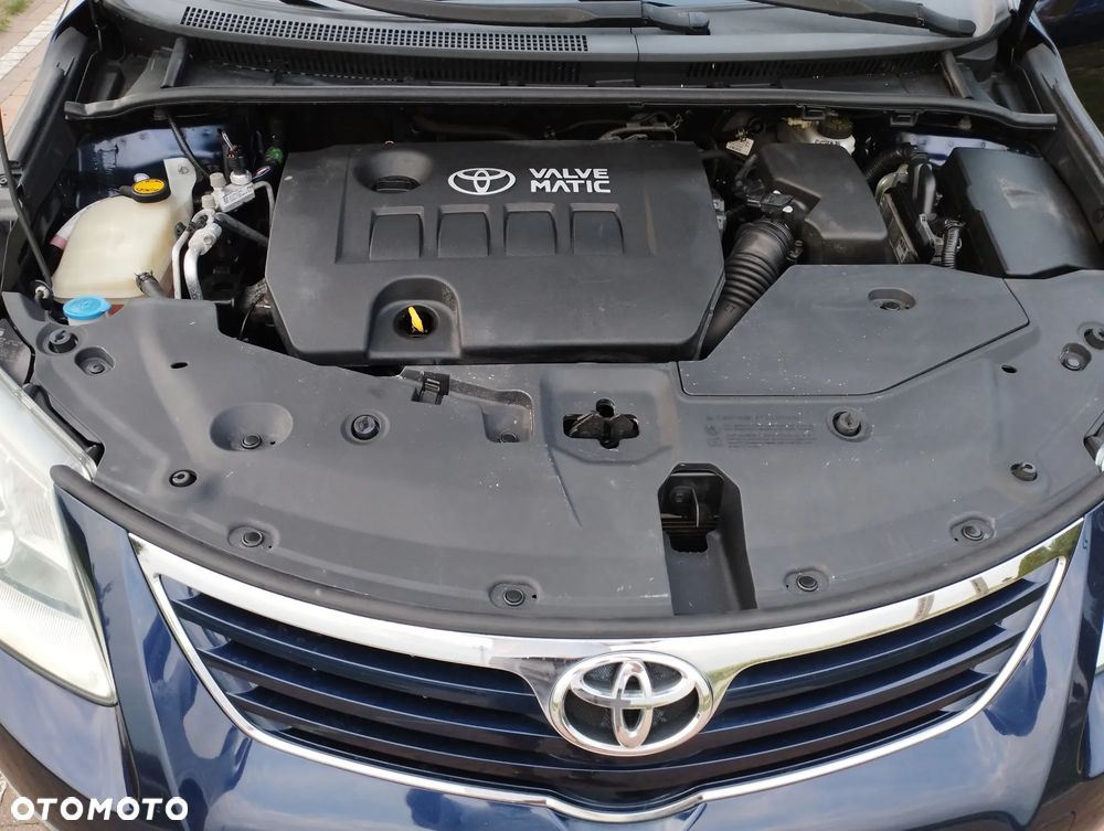 Toyota Avensis - 22