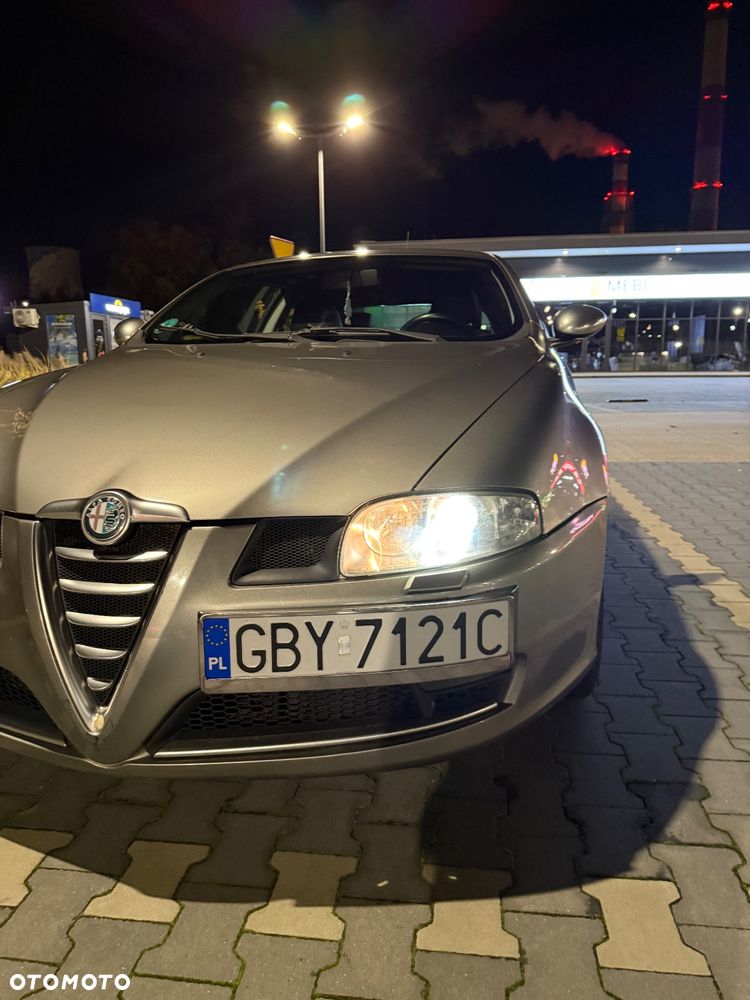 Alfa Romeo GT 1.9JTD 16V Black Line - 2