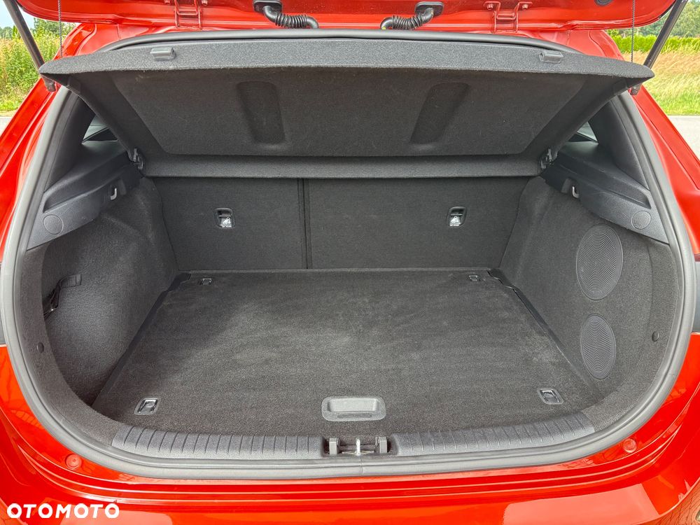 Kia Ceed 1.6 T-GDI GT DCT - 26