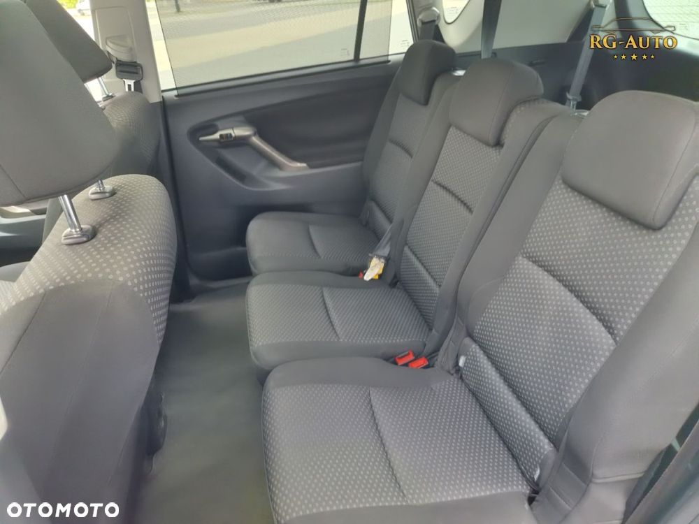 Toyota Verso - 26