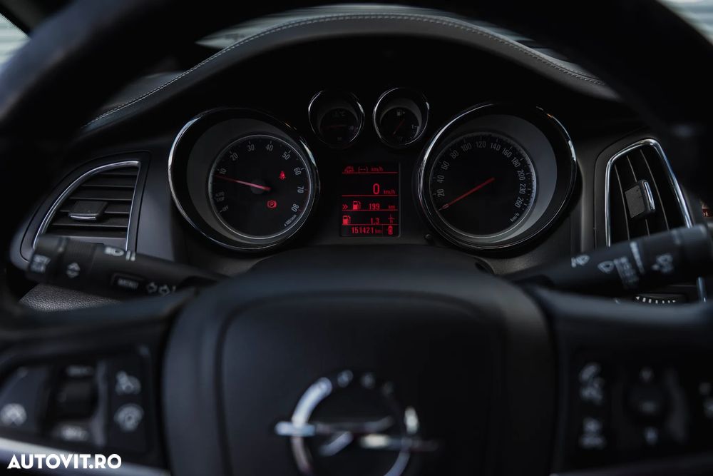 Opel Cascada 1.6 Turbo ECOTEC Start/Stop Cabriolet - 12