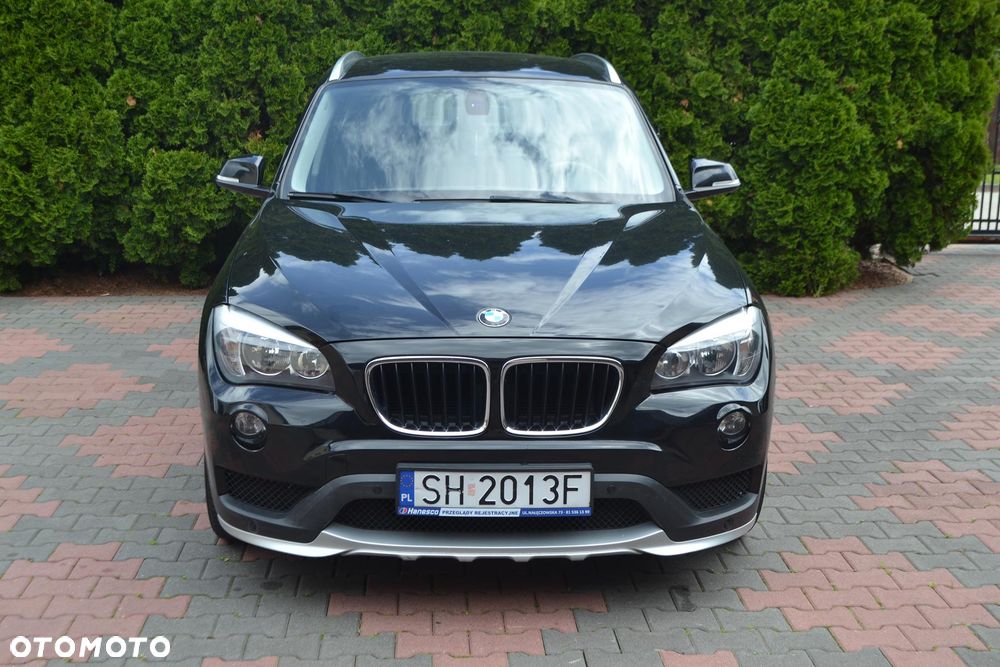 BMW X1 xDrive18d xLine - 11