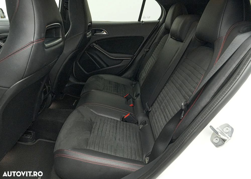 Mercedes-Benz GLA 200 d 4MATIC Aut. - 16