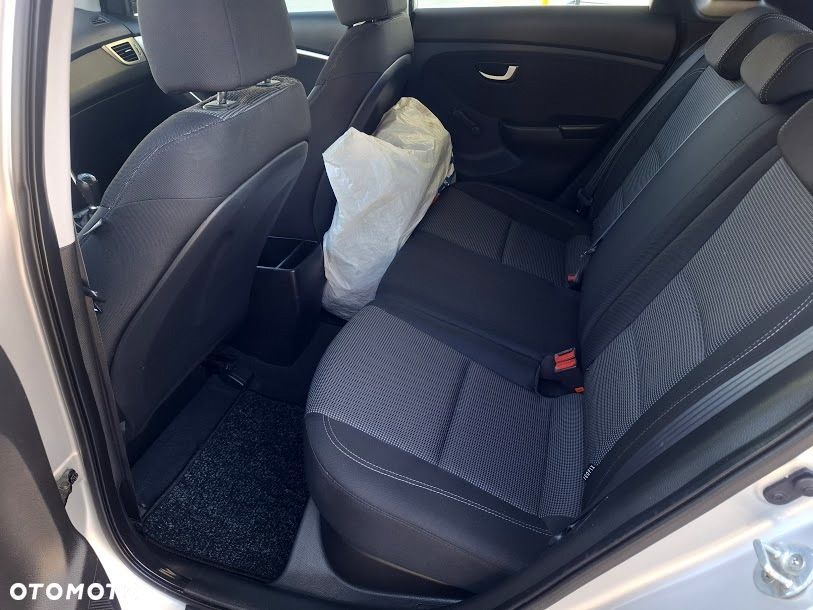 Hyundai i30 1.4 Comfort - 21