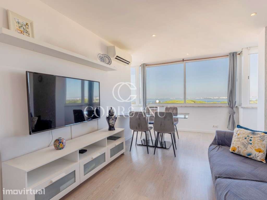T2 Remodelado em Almada com Vista Rio e Lisboa - Grande imagem: 4/20
