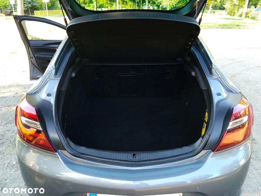 Opel Insignia - 21