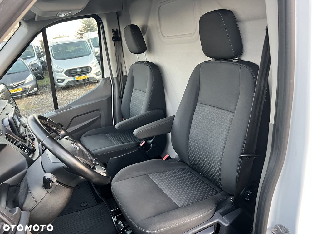 Ford Transit - 10