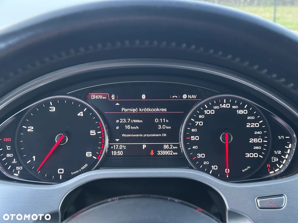 Audi A8 4.2 TDI Quattro - 30