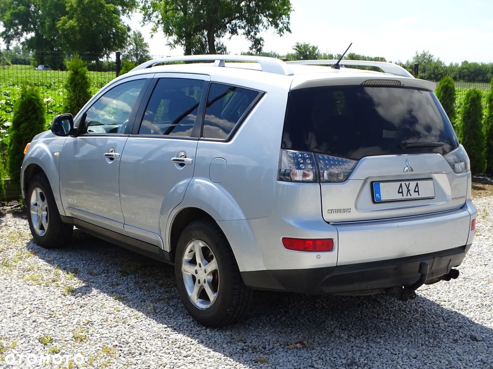 Mitsubishi Outlander 2.0 DID Instyle - 22