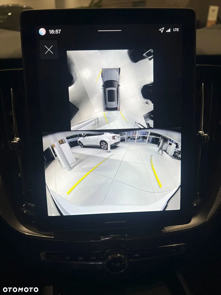 Volvo XC 60 B5 B AWD Ultimate Bright - 36