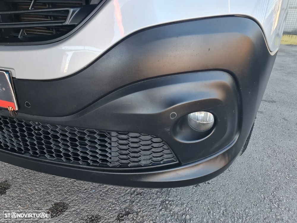 Renault TRAFIC 1.6 DCI 125CV L1H1 * AC * Câmera * ( c/IVA ) - 11