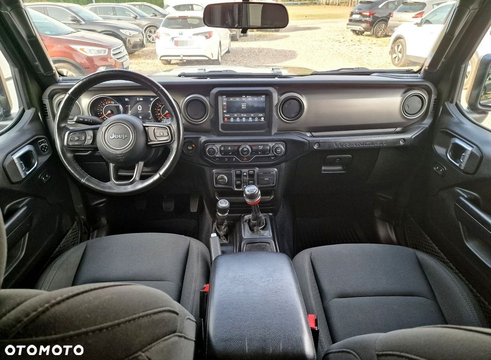 Jeep Wrangler - 18