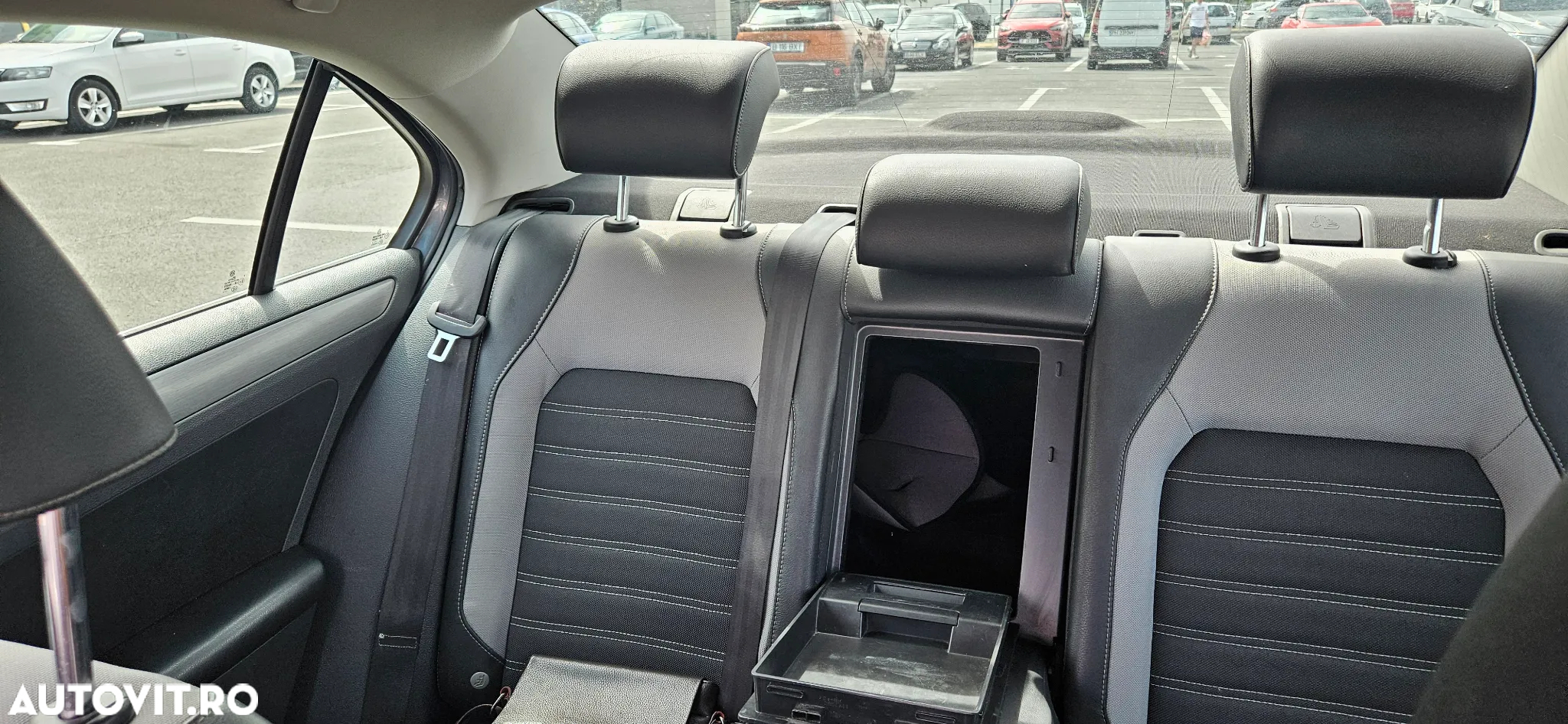 Volkswagen Jetta 2.0 TDI CR DPF Highline - 11