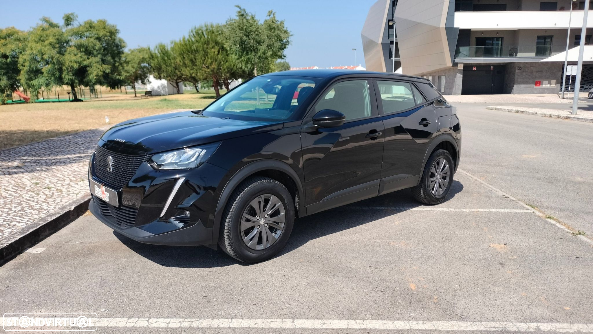 Peugeot 2008 PureTech 130 EAT8 Active Pack - 5