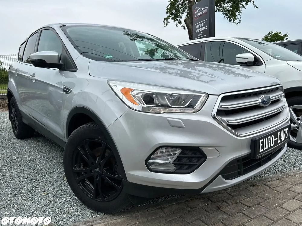 Ford Kuga 1.5 EcoBoost 2x4 Black & Silver - 4